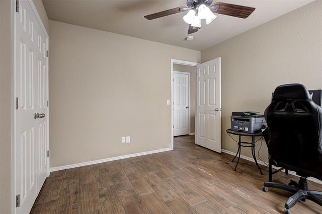 921 Switzerland Avenue, Yukon, OK 73099