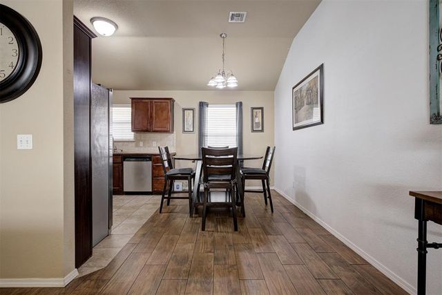 921 Switzerland Avenue, Yukon, OK 73099