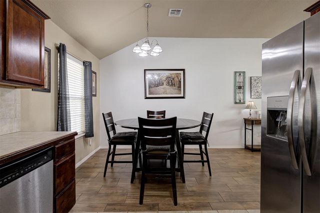 921 Switzerland Avenue, Yukon, OK 73099