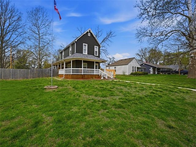 2804 Garland Street, Leavenworth, KS 66048