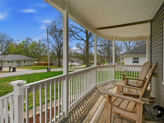 2804 Garland Street, Leavenworth, KS 66048