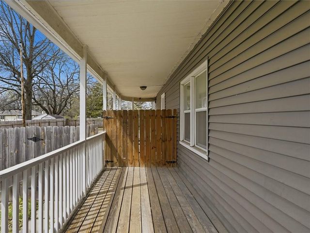 2804 Garland Street, Leavenworth, KS 66048