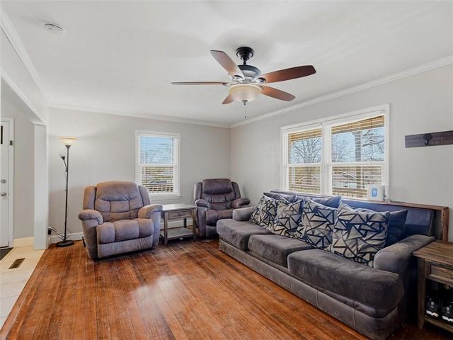 2804 Garland Street, Leavenworth, KS 66048