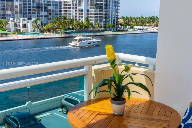 3000 S Ocean Dr 316, Hollywood, FL 33019