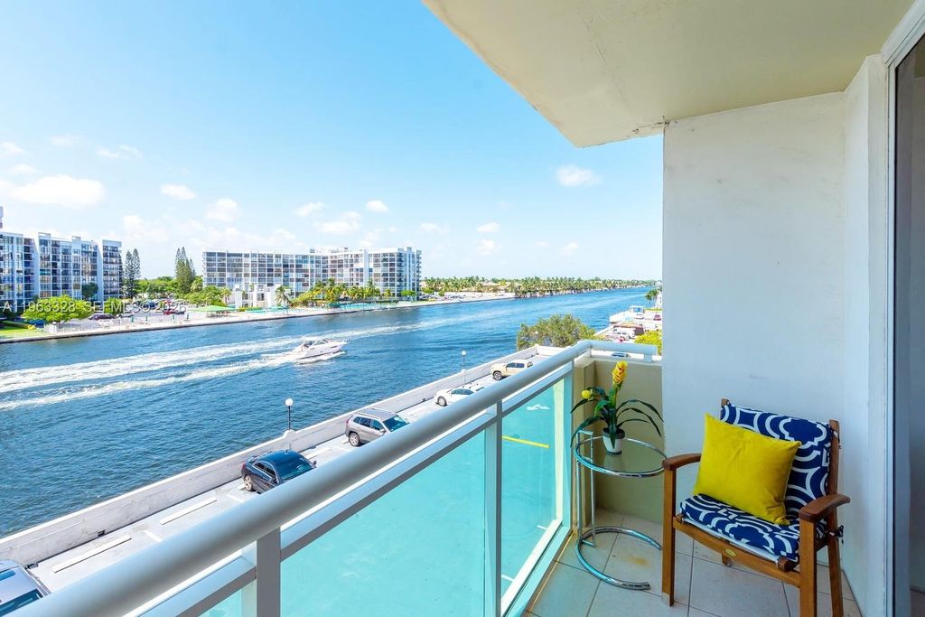 3000 S Ocean Dr 316, Hollywood, FL 33019