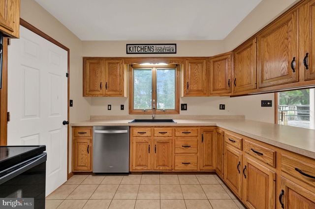 13 SPRINGWOOD DR, Dover, DE 19904