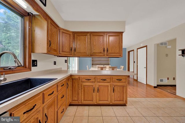 13 SPRINGWOOD DR, Dover, DE 19904