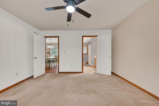 13 SPRINGWOOD DR, Dover, DE 19904