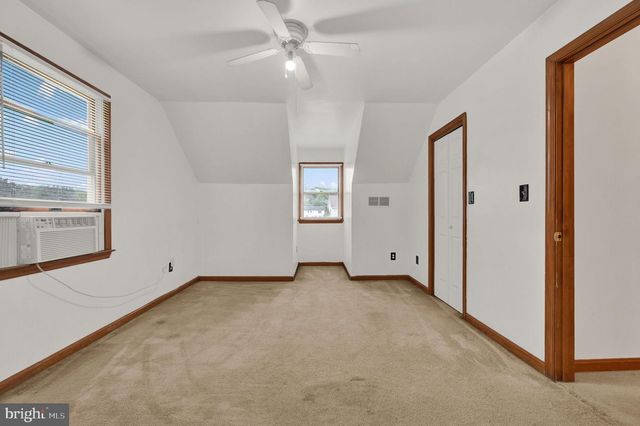 13 SPRINGWOOD DR, Dover, DE 19904