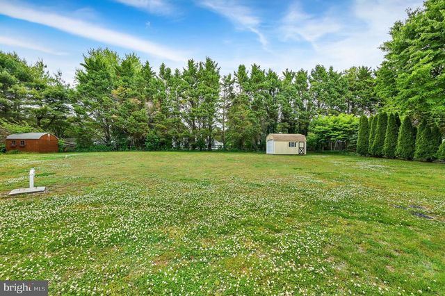 13 SPRINGWOOD DR, Dover, DE 19904