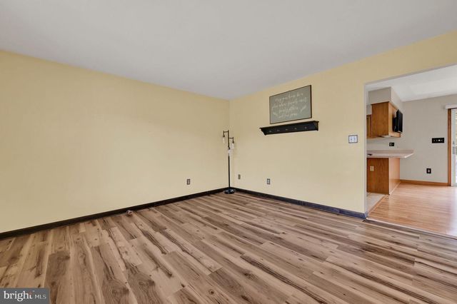 13 SPRINGWOOD DR, Dover, DE 19904