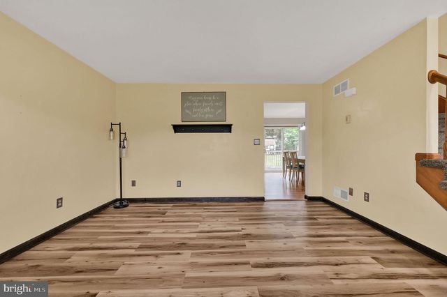 13 SPRINGWOOD DR, Dover, DE 19904