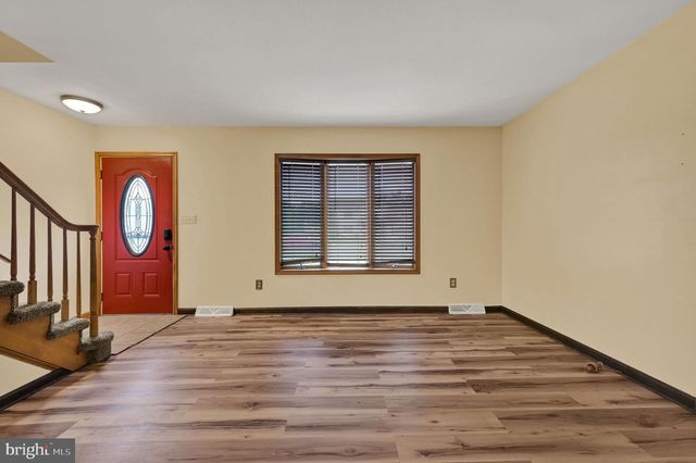 13 SPRINGWOOD DR, Dover, DE 19904