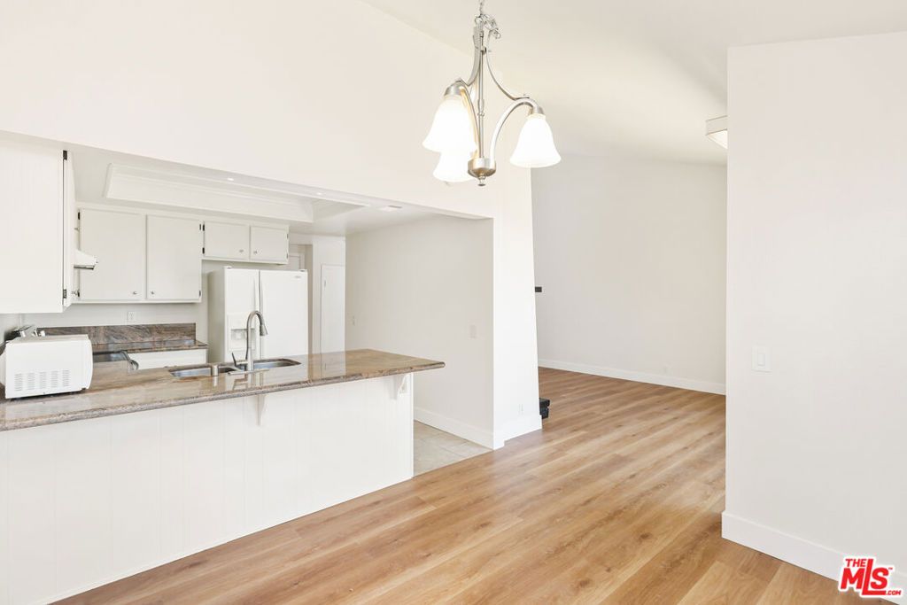 Image 12 of property listing at 828 Whitewater Drive 17, Fullerton, CA 92833