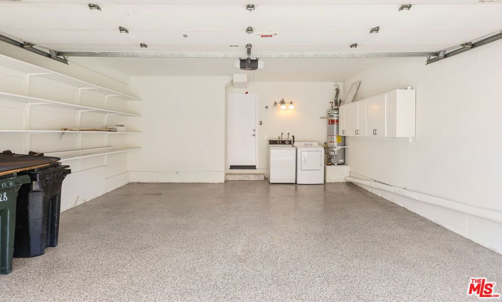 Image 25 of property listing at 828 Whitewater Drive 17, Fullerton, CA 92833