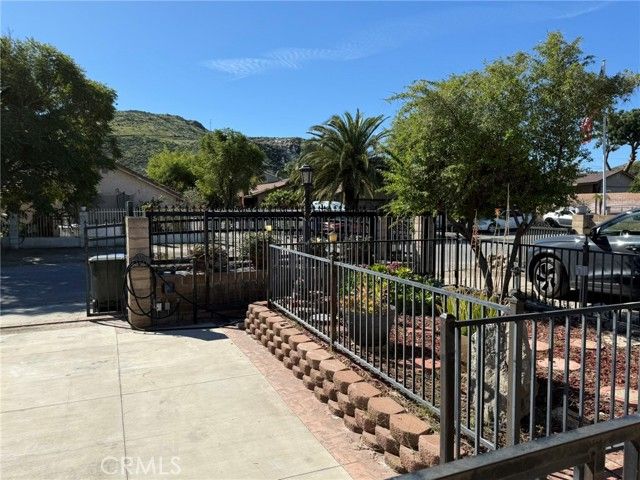 18284 9th Street, Bloomington, CA 92316