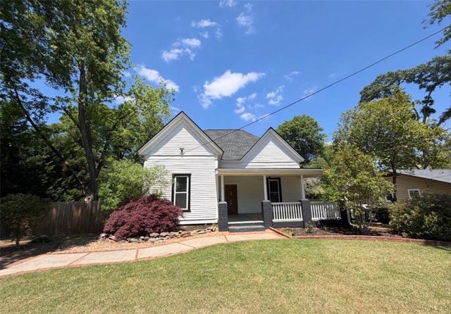27 Carmichael Street, Mcdonough, GA 30253