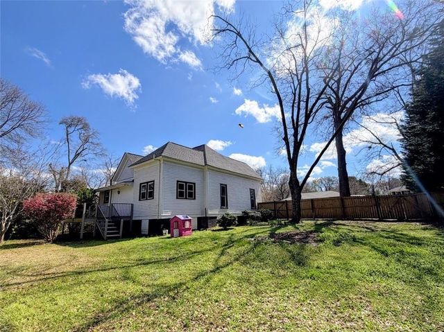 27 Carmichael Street, Mcdonough, GA 30253