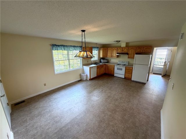 499 Little Farm Lane, Walhalla, SC 29691