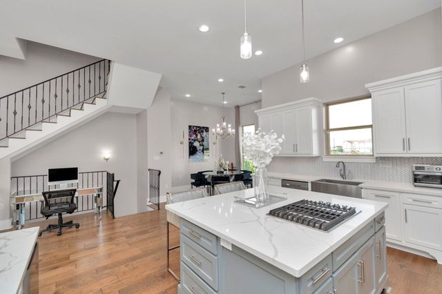 4962 Edison Park Lane, Houston, TX 77081