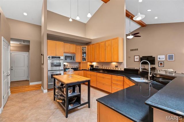 4428 South Fork Road, High Ridge, MO 63049