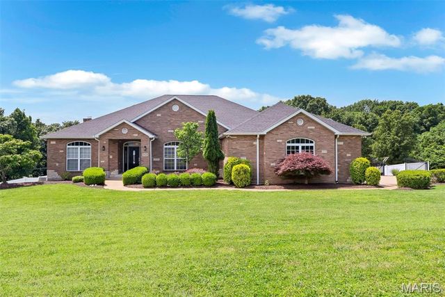 4428 South Fork Road, High Ridge, MO 63049