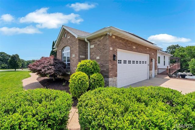 4428 South Fork Road, High Ridge, MO 63049