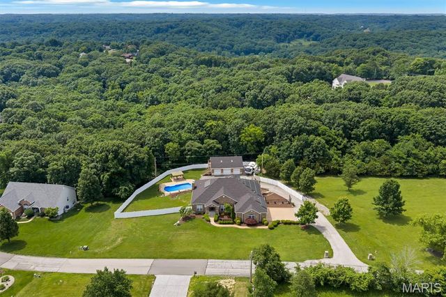 4428 South Fork Road, High Ridge, MO 63049