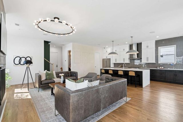 32 Walthall Street NE A, Atlanta, GA 30307