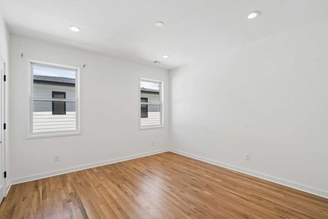 32 Walthall Street NE A, Atlanta, GA 30307