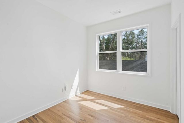 32 Walthall Street NE A, Atlanta, GA 30307