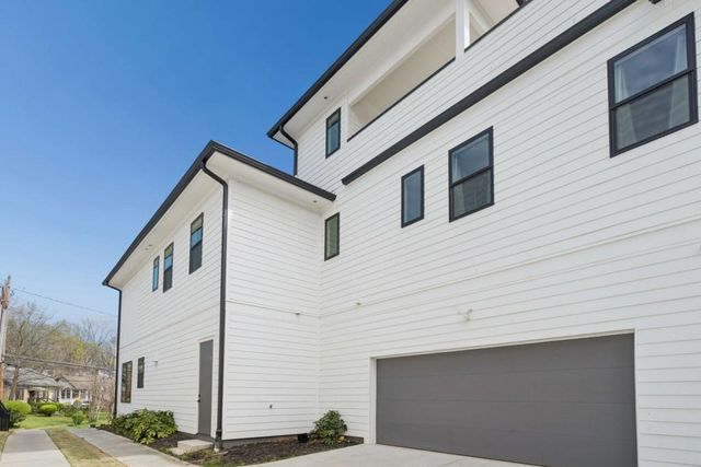 32 Walthall Street NE A, Atlanta, GA 30307