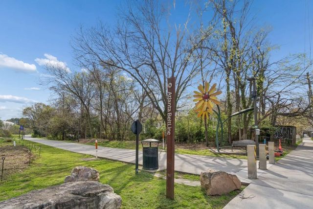 32 Walthall Street NE A, Atlanta, GA 30307