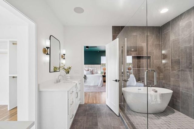 32 Walthall Street NE A, Atlanta, GA 30307