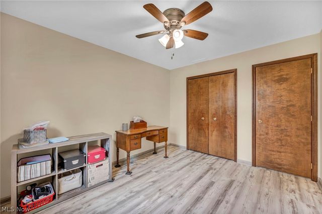 9841 Brookline Oval, Strongsville, OH 44136