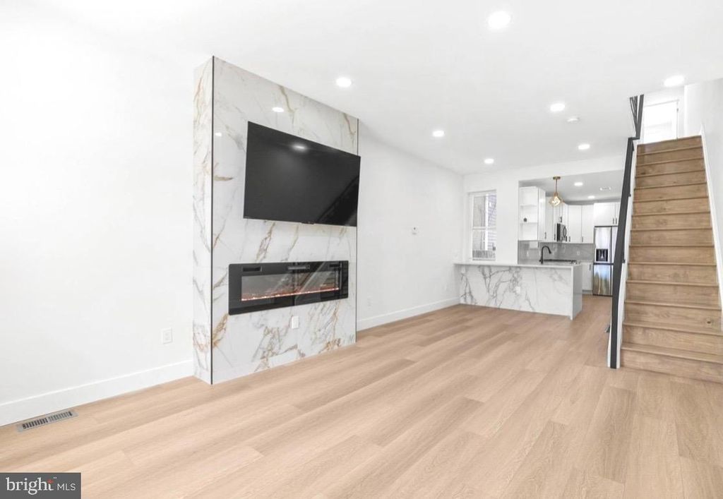 2618 N 7TH ST, PHILADELPHIA, PA 19133 — photo 3