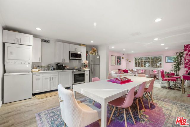 906 Benedict Canyon Drive, Beverly Hills, CA 90210