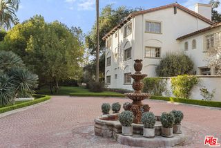 906 Benedict Canyon Drive, Beverly Hills, CA 90210