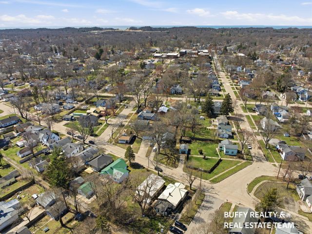 2208 Torrent Street, Muskegon City, MI 49441