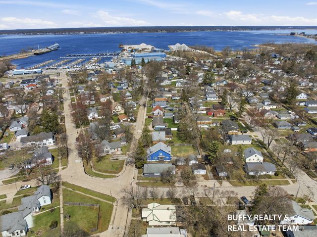 2208 Torrent Street, Muskegon City, MI 49441