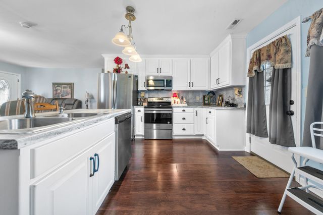 96 Liberty Rd, Winchester, TN 37398