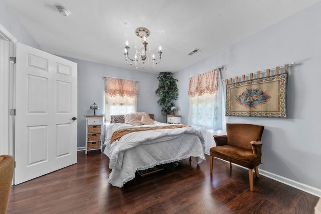 96 Liberty Rd, Winchester, TN 37398