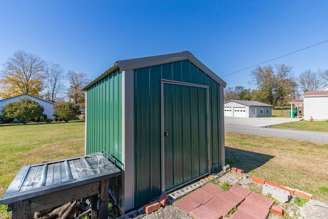 96 Liberty Rd, Winchester, TN 37398