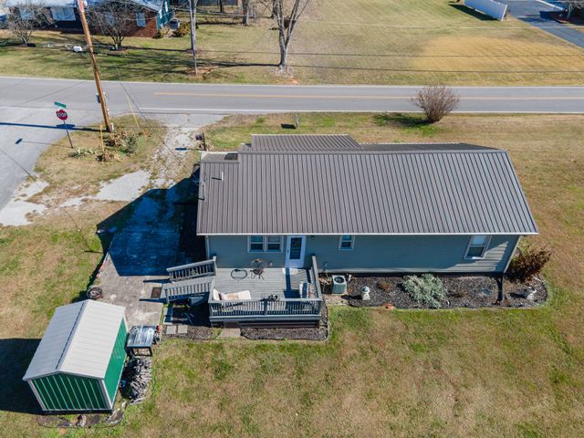 96 Liberty Rd, Winchester, TN 37398