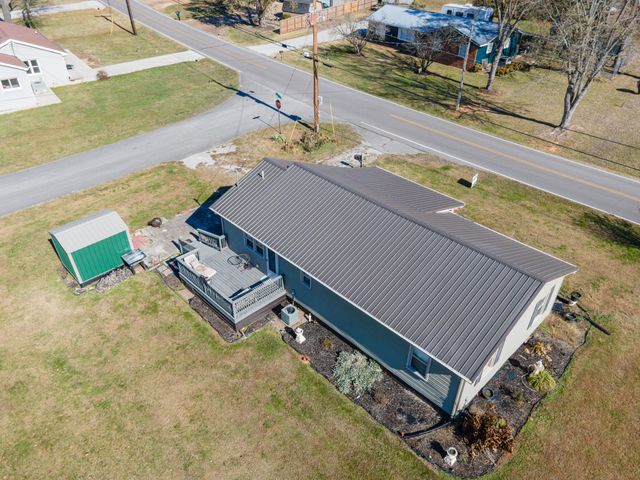 96 Liberty Rd, Winchester, TN 37398