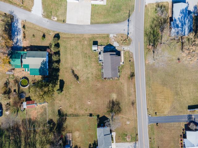 96 Liberty Rd, Winchester, TN 37398