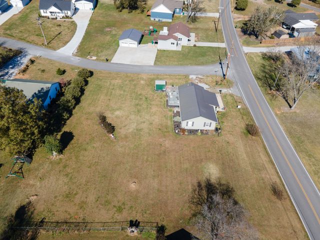 96 Liberty Rd, Winchester, TN 37398