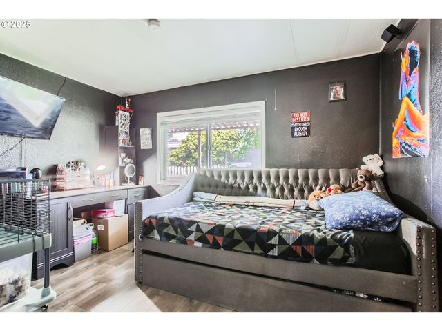 17640 Sw DECLARATION Way, Beaverton, OR 97006