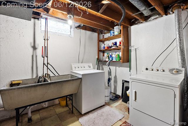 29555 Herbert Street, Madison Heights, MI 48071