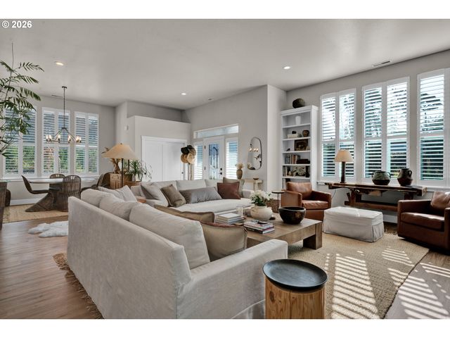 34 BONNETT Way, Florence, OR 97439